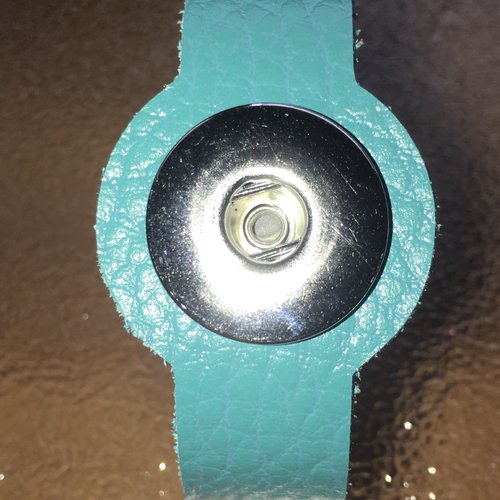 Bracelet enfant artisanal en cuir grainé turquoise pour bouton pression interchangeable