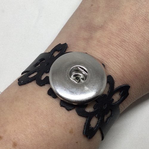 Bracelet cuir véritable noir motif fleurs (petit) avec support maxi bouton pression
