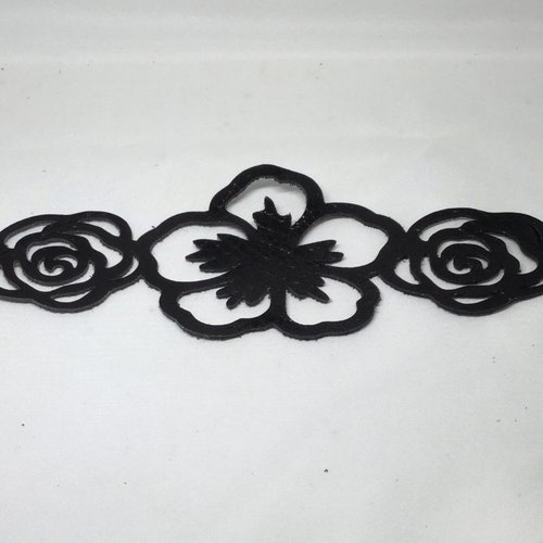 Manchette en cuir véritable vernis noir motif 3 fleurs (2)