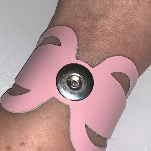 Bracelet femme en cuir véritable rose ajouré pour bouton pression interchangeable 20mm