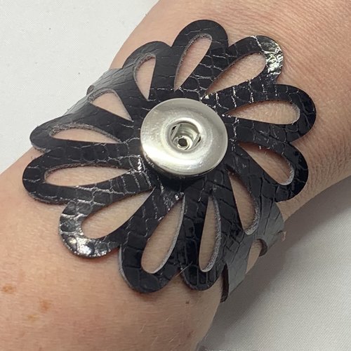 Bracelet femme fleur en cuir véritable noir vernis pour bouton pression interchangeable 20mm