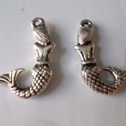 X 5 pendentifs/breloque charms sirène métal argenté 20 x 18 mm