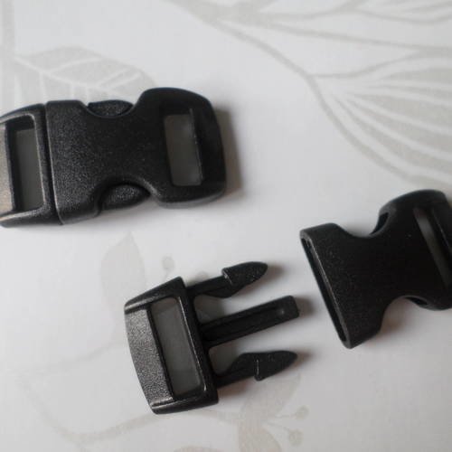 X 2 boucles clip noir 30 mm x 15 mm en plastique 