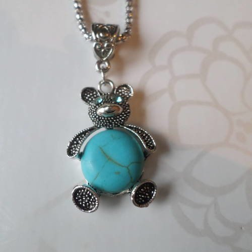 X 1 collier chaîne+pendentif ours perle turquoise/strass ton bleu métal argenté 47 cm 