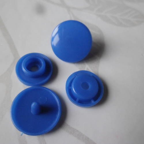 X 1 lot de 10 boutons pression bleu marine kam t5 12 mm plastique 