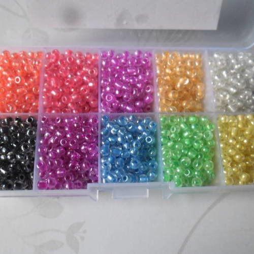 X 1 boite de 200g de perles de rocailles en verre ronde 4 mm 10 couleurs différentes 