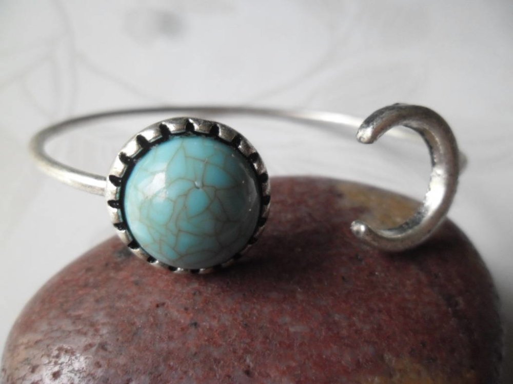 Bracelet élastique style ethnique en métal argent vieilli pierres turquoises