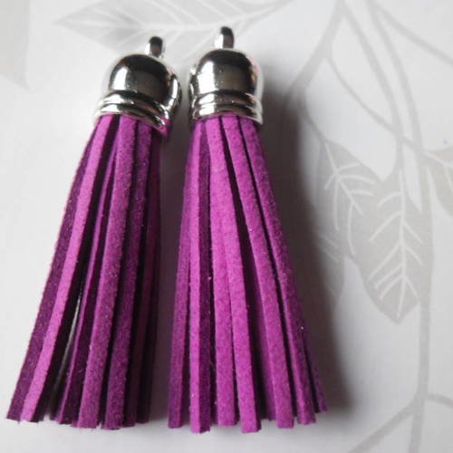 X 2 pendentifs pompons suédine rose/violet gland plastique argenté 6 cm 