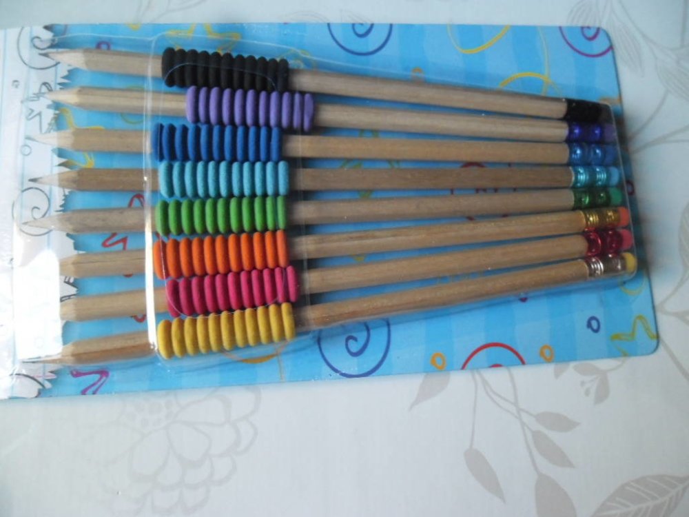 8 crayons avec gommes colorées et grip : : Fournitures de bureau