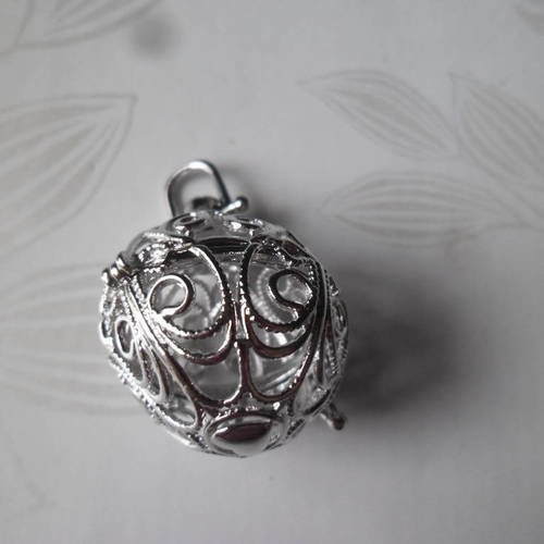 X 1 pendentif cage de bali bola mexicain motif fleur/coeur ciselé pour bille d'harmonie pour bébé métal argenté 