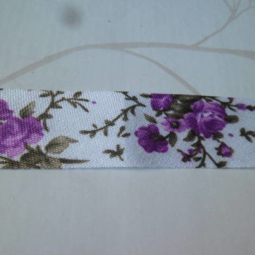X 1 mètre de biais coton repli double blanc motif fleur ton violet 20 mm 
