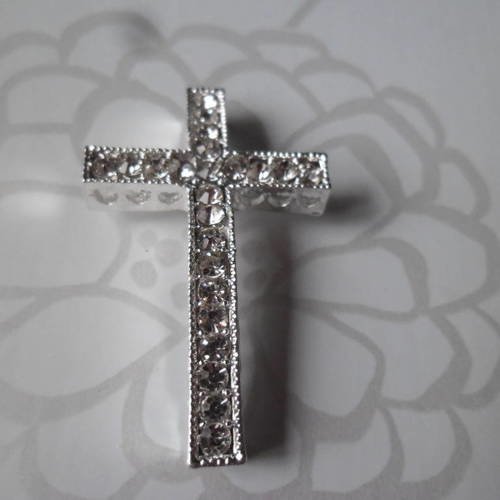 X 1 perle intercalaire croix strass blanc argenté 36 x 25 mm 