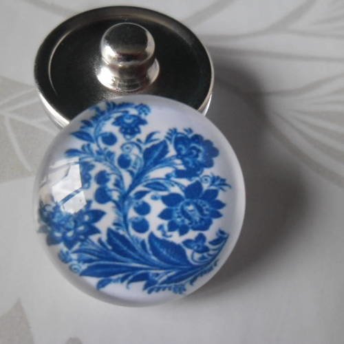 X 1 bouton pression(bijou)rond verre dome motif fleur bleu métal argenté n°11 
