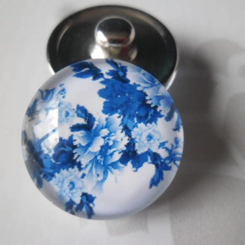 X 1 bouton pression(bijou)rond verre dome motif fleur bleu métal argenté 18 mm n°4 