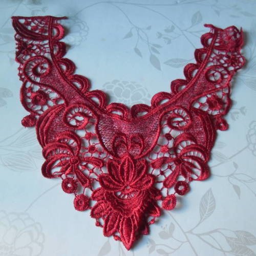 X 1 guipure col dentelle floral venise ton rouge à coudre polyester 40 x 33,5 cm 