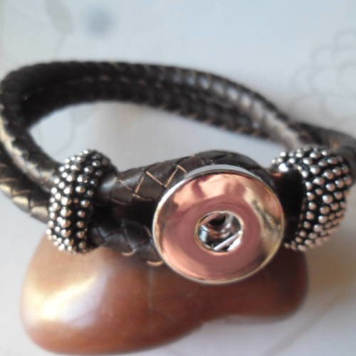 X 1 bracelet cuir tressé marron pour bouton pression 21 cm 