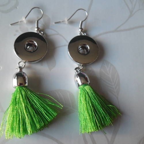 X 1 paire de boucles d'oreilles pompon franges vert pour bouton pression 7,8 cm 