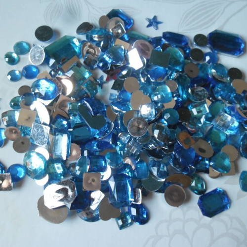 X 285 mixte strass/diamants ton bleu facette à coller acrylique 
