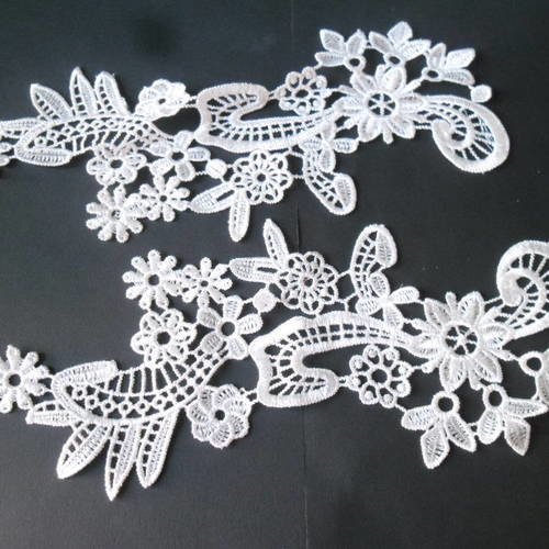 X 1 paire guipure dentelle venise floral blanche à coudre polyester 25 x 12 cm n°35 