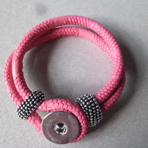 X 1 bracelet cuir rose clair pu pour bouton pression argenté 21 cm 