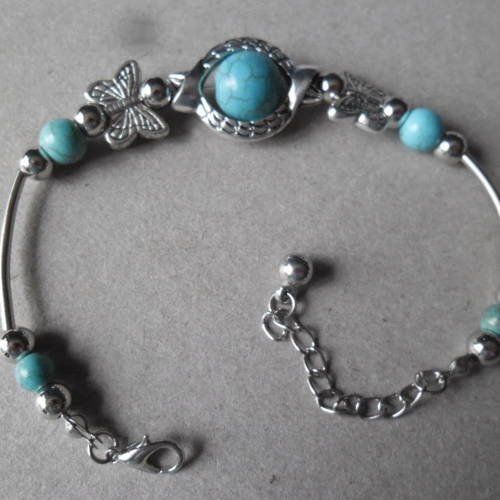 X 1 bracelet perles turquoises/pendentifs papillons métal argent vieilli 19 cm 