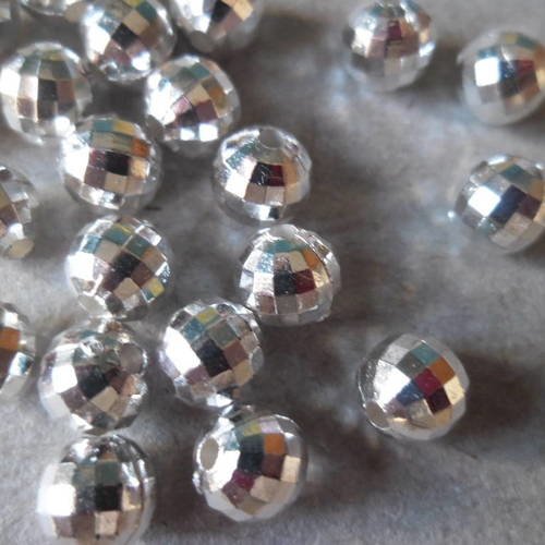 X 30 perles intercalaires ronde argenté à facettes acrylique 6 mm 