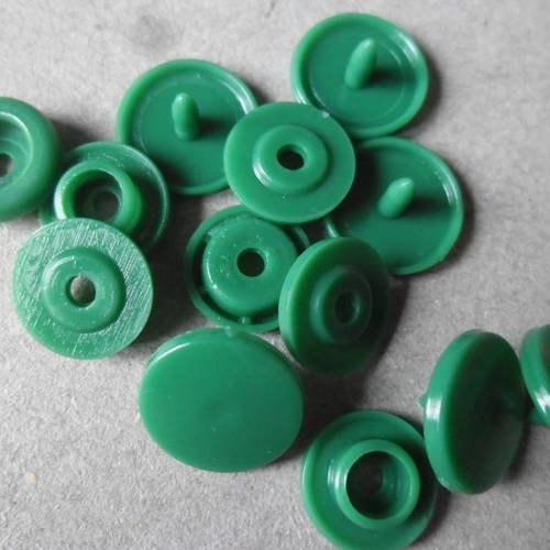 X 1 lot de 10 boutons pression kam t5 12 mm vert foncé  en plastique 
