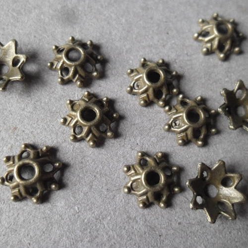X 30 perles coupelles en forme de fleur ajouré bronze 8 x 3 mm(10/16 mm) 
