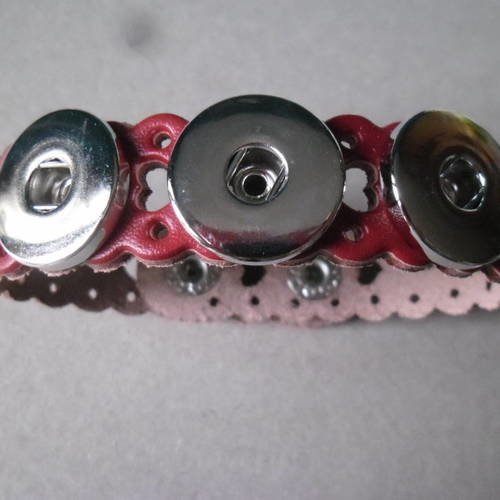 X 1 bracelet cuir rouge motif coeur pour 3 boutons pression argenté 24 cm 