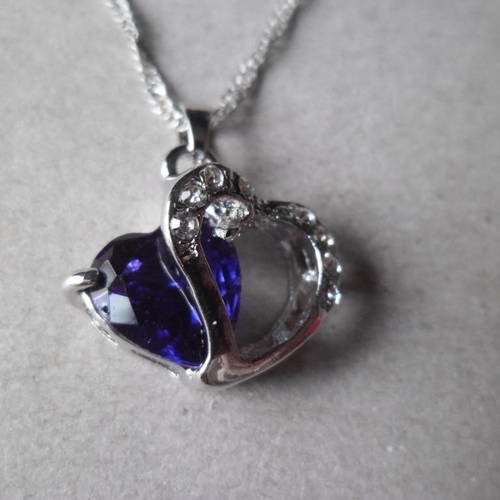 X 1 collier chaine argent+pendentif double coeur strass cristal violet/blanc 42 cm 