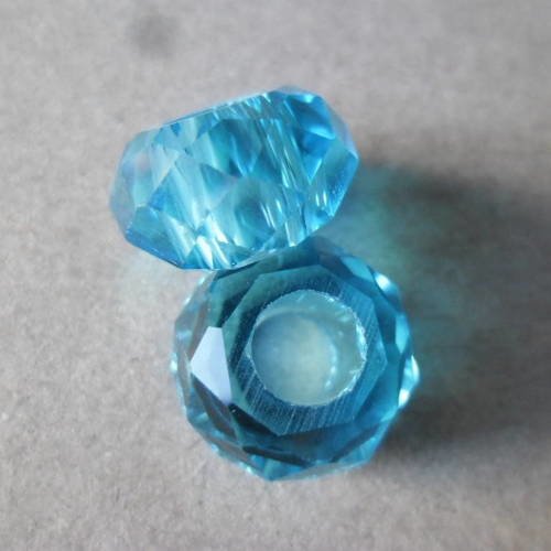 X 2 perles en verre couleur turquoise à facettes 14 x 8 mm 