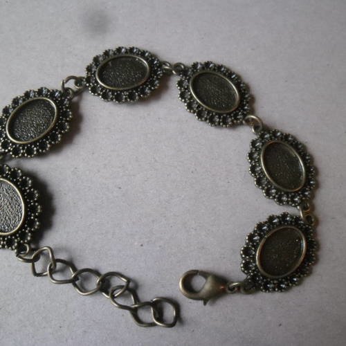 X 1 bracelet avec supports ovale à motif fleur pour camée fermoir mousqueton bronze 21 cm