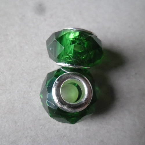 X 2 perles verre vert à facettes lampwork noyau argenté 14 x 10 mm 