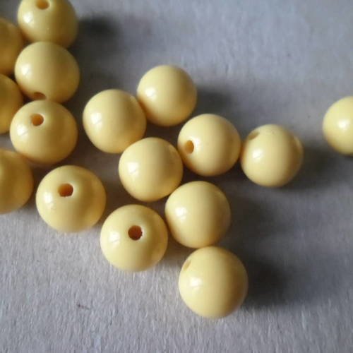 X 20 perles ronde couleur jaune en acrylique 8 mm 