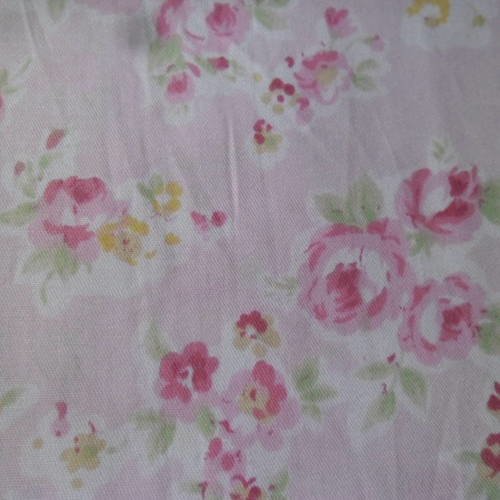 50 x 50 cm coupon de tissu coton patchwork rose clair motif fleur 