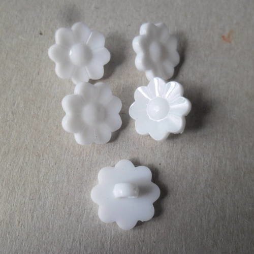 X 10 boutons résine blanc forme fleur 16 mm 