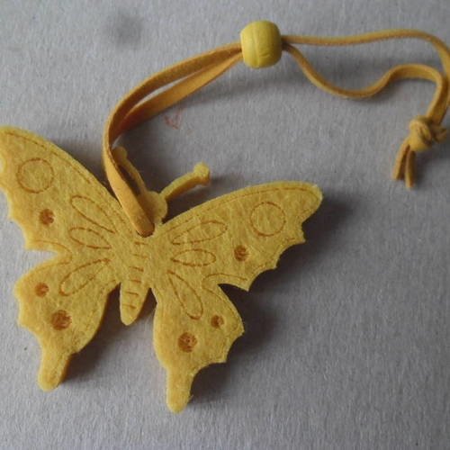 X 6 ronds de serviette feutrine forme papillon jaune à motif 5,5 x 4 cm 