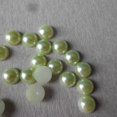 X 50 demi-perles strass vert clair nacré à coller 6 mm 