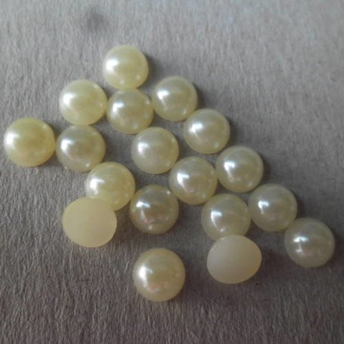 X 50 demi-perles strass jaune clair nacré à coller 6 mm 