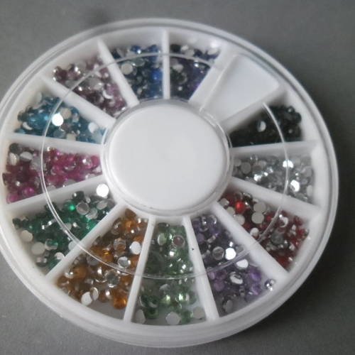 X 1 carrousel +/-3000 demi-perle strass facette à coller 12 couleurs 2 mm 