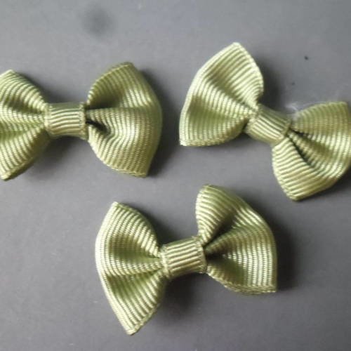 X 5 jolis nœuds papillon vert clair motif étoiles blanche 3,6 x 2,4 cm 