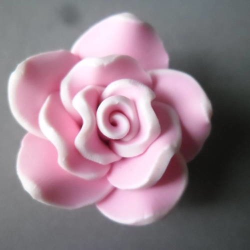 X 1 grosse perle fleur motif rose rose/blanche pâte polymère 30 x 18 mm 