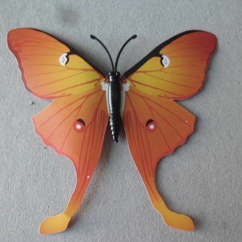 X 1 magnifique embellissement forme papillon ton jaune/orange à coller 10 x 9,3 cm 