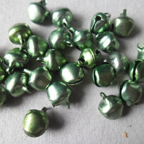 X 10 pendentifs grelots couleur vert métal 10 x 8 mm 