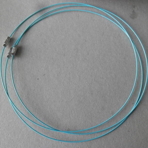 X 1 collier fil d'acier ciselé turquoise fermoir à vis argenté 47 cm