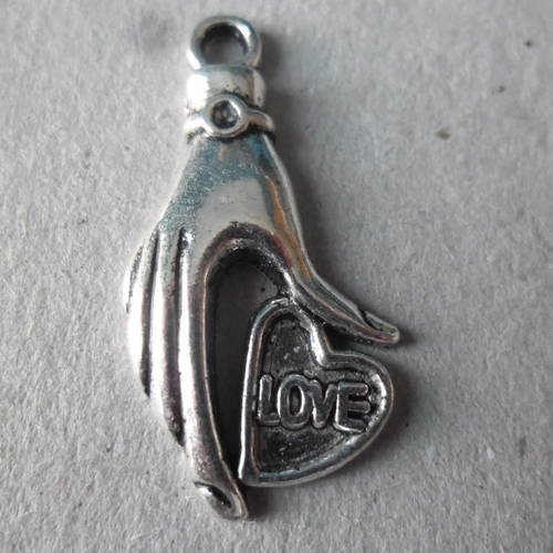 X 1 pendentif breloque coeur"love"à la main argenté 3,2 x 1,8 cm 