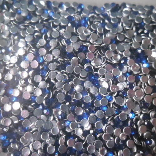 X 100 strass couleur bleu marine cristal facette à coller 2 mm 