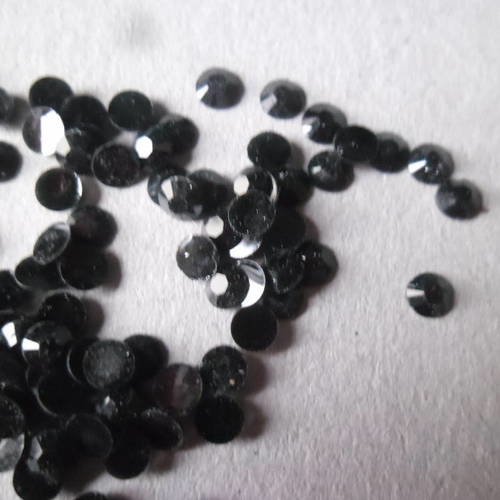 X 100 strass couleur noir cristal brillant  facette à coller 3 mm 