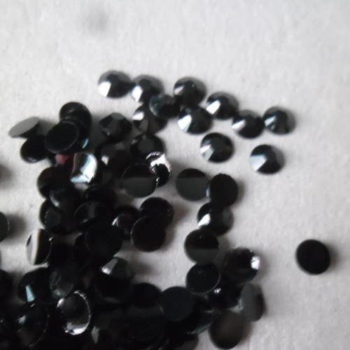 X 100 strass couleur noir brillant cristal facette à coller 4 mm 
