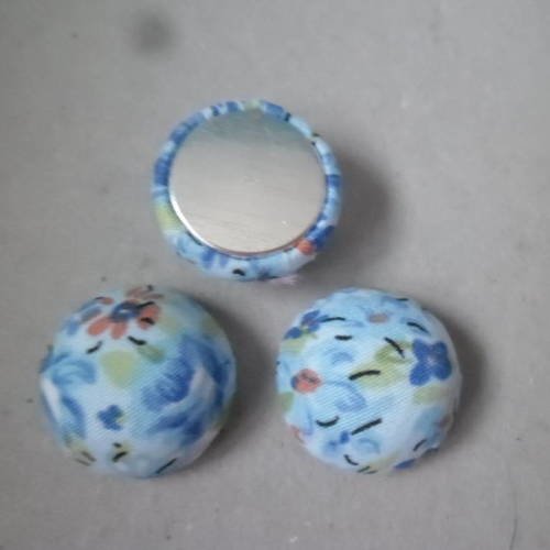 X 2 cabochons camée dôme recouvert de tissu coton fond bleu motif fleur 20 x 10 mm 